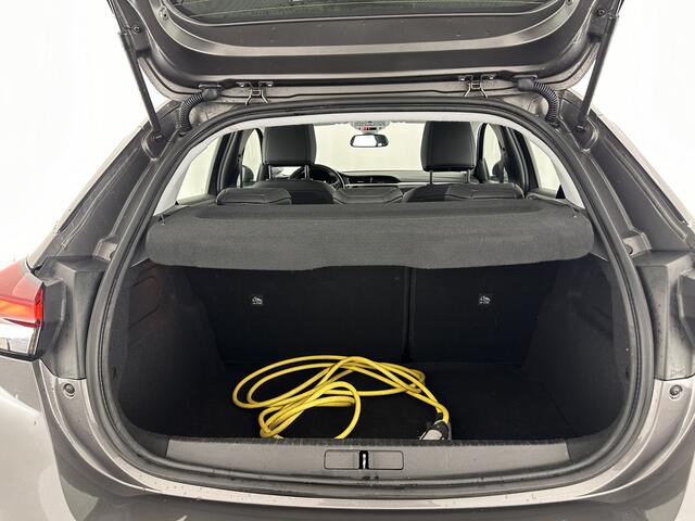 Opel e-Corsa Elegance 50 kWh [ 3-Fase ] (INCL-BTW) Aut. *FULL-LED | DIGI-COCKPIT | LEATHER-MICROFIBRE | APP-CONNECT | ECC | KEYLESS | CRUISE | DAB | PDC | SPORT-SEATS | 16"ALU*