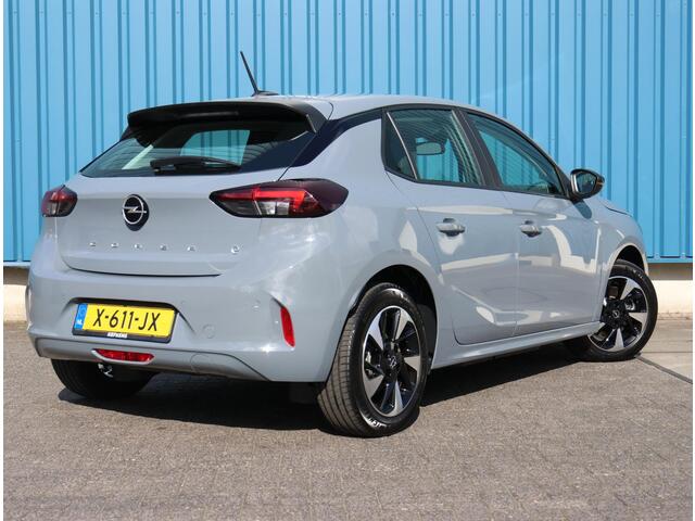 Opel e-Corsa Electric 50 kWh 136PK | Navigatie via Apple Carplay/Android Auto | Parkeersensoren Achter | LED Koplampen | Keyless Start | DAB Ontvanger | Volledig Digitaal Instrumentenpaneel | Climate Control | Cruise Control | 16" Lichtmetalen Velgen