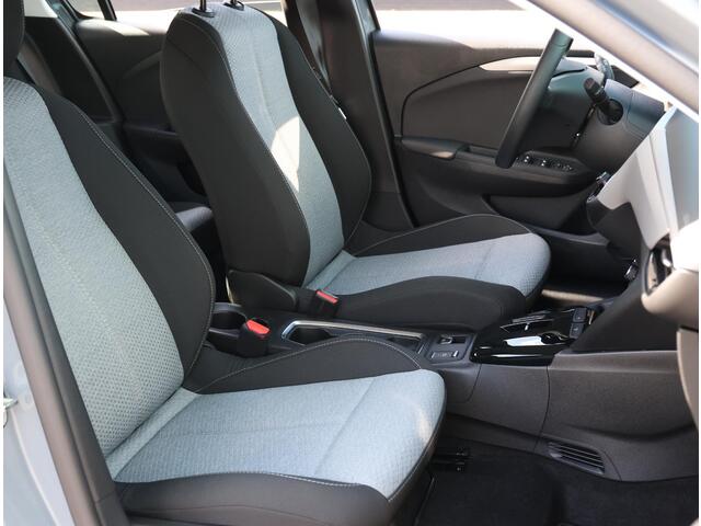Opel e-Corsa Electric 50 kWh 136PK | Navigatie via Apple Carplay/Android Auto | Parkeersensoren Achter | LED Koplampen | Keyless Start | DAB Ontvanger | Volledig Digitaal Instrumentenpaneel | Climate Control | Cruise Control | 16" Lichtmetalen Velgen