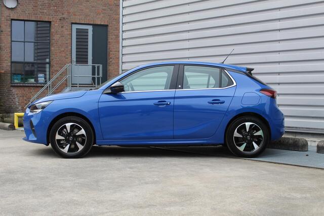 Opel e-Corsa 50kWh Level 3 11kW 3 fase | Navi Pro 10" scherm | Premium pakket | Winterpakket | Achteruitrijcamera | Bluetooth