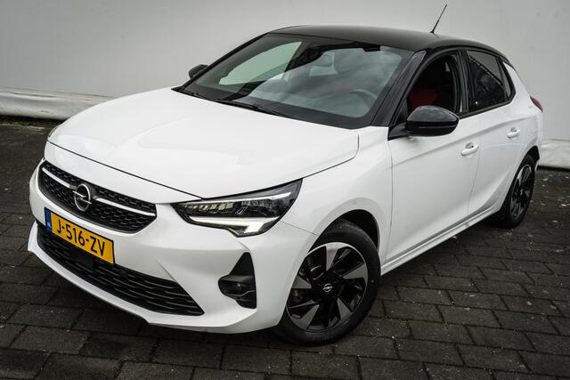 Opel e-Corsa GS Line 50 kWh 3-Fase/ Stuur-stoelverwarming/ Climate control/ Navigatie apps/ Carplay