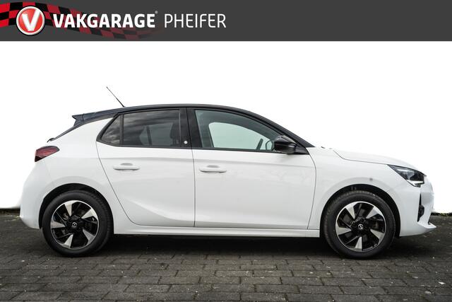 Opel e-Corsa GS Line 50 kWh 3-Fase/ Stuur-stoelverwarming/ Climate control/ Navigatie apps/ Carplay