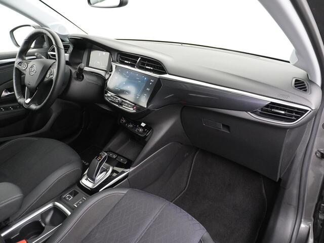 Opel e-Corsa Elegance 50kWh Two-Tone Apple Carplay Android Auto Navi Ecc Adap.Cruise Control 360° Camera Keyless Stoel-Stuurverwarming DAB Led Lmv 17" Verkeersbord detectie Rijstrooksensor Winter-Pakket Parkeer-Pakket Premium-Pakket 100% Dealeronderhouden Origineel Ne
