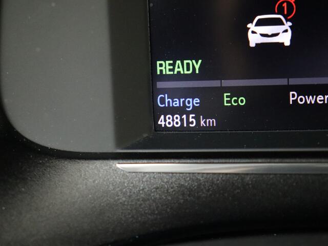 Opel e-Corsa Elegance 50 kWh 136PK | 17 inch velgen | Parkeerhulp voor | Camera | Navigatie |