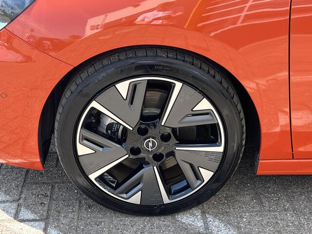 Opel e-Corsa GS Line 50 kWh | Cruise Adaptief | Rondomzicht camera | Key-less | LED | DAB | Lichtmetaal 17'' | Climate Control |