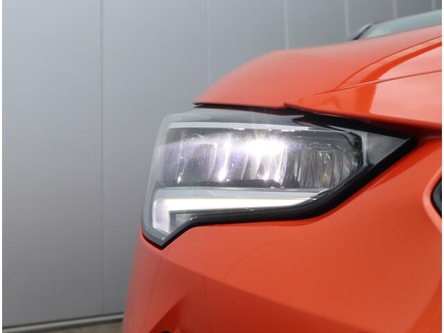Opel e-Corsa Elegance 50 kWh | Panoramadak | ACC | Stoel/-Stuurverwarming