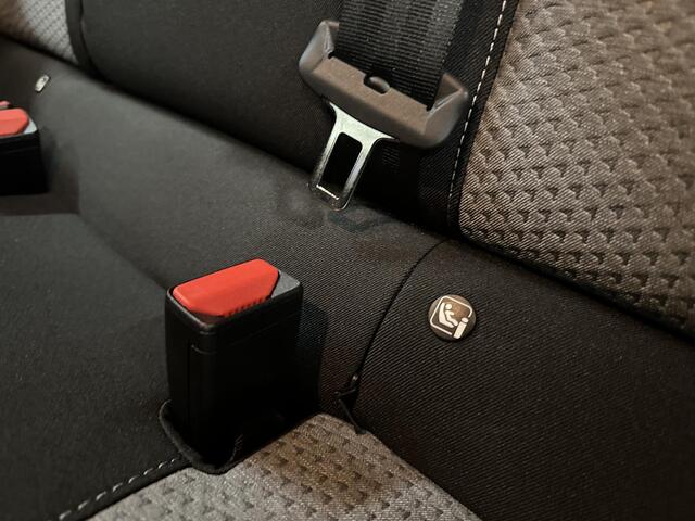 Opel e-Corsa Electric GS 50 kWh 136PK | NIEUW!! | AppleCarplay/AndroidAuto | stoel & stuur verwarming | Climate Control | Cruise Control | Camera | 16'LM velgen | Keyless | LED | Parkeersensoren | Isofix |