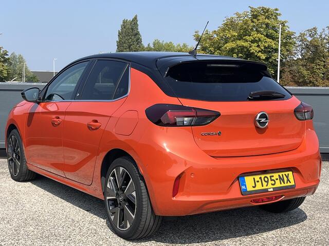 Opel e-Corsa Elegance 50 kWh | 3-Fase | Luxe bekleding | Navi & Multimedia Apple Carplay & Android Auto | WinterPack | 17'' bi-color Lmv | Contrasterende dakkleur |
