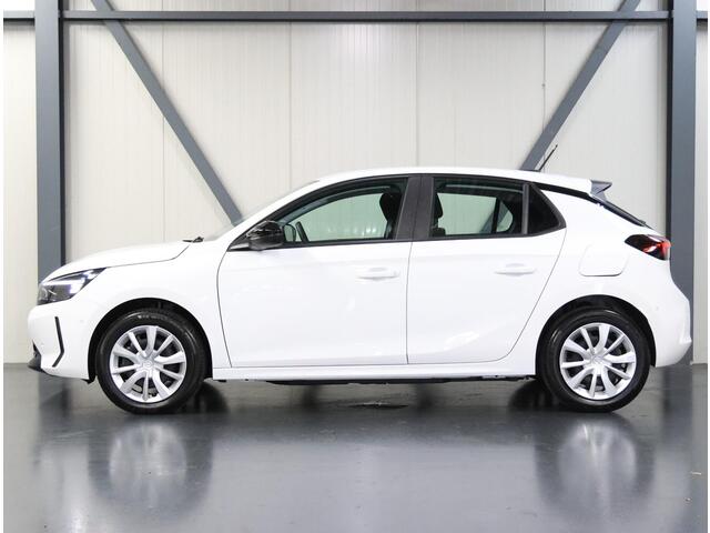 Opel e-Corsa Electric Long Range Business Edition 51 kWh 145PK | AppleCarplay/AndroidAuto | Camera | 11KW Boardlader | Parkeersensoren | Climate Control | Cruise Control | LED koplampen |