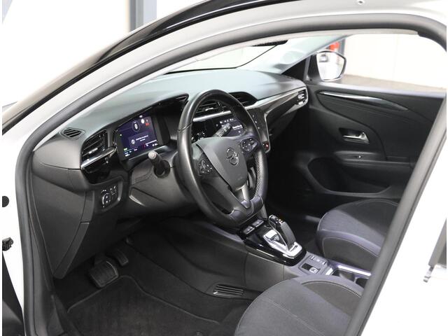 Opel e-Corsa Elegance 50kWh 136PK | AppleCarplay/AndroidAuto | 3 FASE | Camera | 17"LMV | Adaptive Cruise Control | Climate Control | Keyless | AUTOMAAT | Two-Tone | LED | Parkeersensoren | Isofix | Privacy Glass |