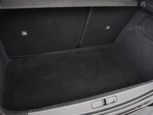 Opel e-Corsa Edition 50 kWh | Carplay | Parkeerhulp | Cruise control | Climate control | Keyless start | 16'' lichtmetalen velgen | Bluetooth