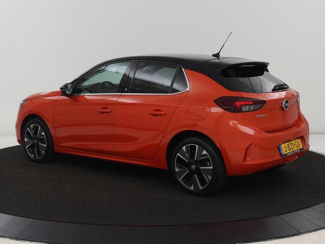 Opel e-Corsa Elegance 50 kWh | Stoelverwarming | Carplay | Navigatie | Stuurverwarming | Parkeerhulp | Climate control | Full LED | Keyless | 17'' lichtmetalen velgen