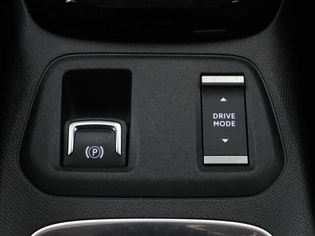 Opel e-Corsa Elegance 50 kWh | Stoelverwarming | Carplay | Navigatie | Stuurverwarming | Parkeerhulp | Climate control | Full LED | Keyless | 17'' lichtmetalen velgen