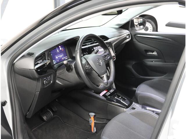 Opel e-Corsa Level 3 50kWh 136PK | 1ste eigenaar | 97%ACCURAPPORT | 3 FASE | Winterpakket | 17"LMV | Parkeersensoren | Navigatie | AUTOMAAT | LM velgen | Keyless | Two-Tone | LED | Parkeersensoren | Privacy Glass | Isofix |