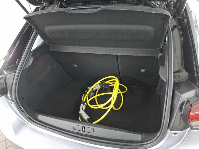 Opel e-Corsa Elegance 50 kWh 1e-Eig. & Keurig-Onderh. BOVAG-Garantie. NL-Auto.