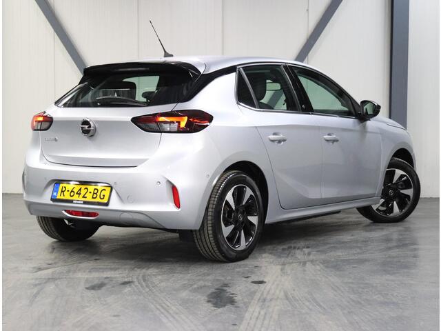 Opel e-Corsa Elegance 50kWh 136PK | 1ste eigenaar | AppleCarPlay/AndroidAuto | ACCURAPPORT 90% | 3 FASE | Armsteun | Camera | Dodehoekdetectie | Keyless | Navigatie | AUTOMAAT | Parkeersensoren | Isofix |