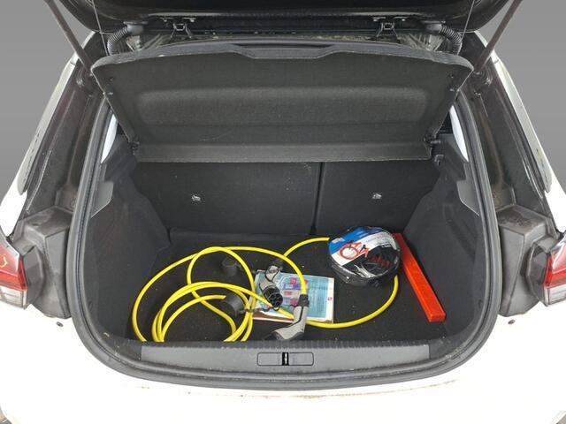 Opel e-Corsa Edition 3-Fase 50 kWh 2e-Eig. & Keurig-Onderh. BOVAG garantie. NL-Auto.