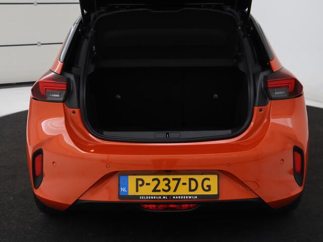 Opel e-Corsa GS Line 50 kWh | 3 Fase | Camera | Carplay | Dodehoek detectie | Cruise control | Full LED | Climate control | Park Assist