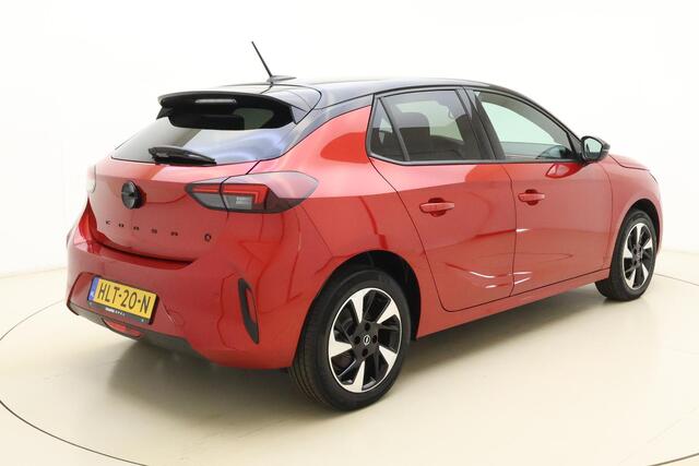 Opel e-Corsa Electric Long Range Yes 51 kWh | Navigatie via Carplay | Zwart dak | Stoel & Stuurverwarming | Climate control | Lichtmetalen velgen