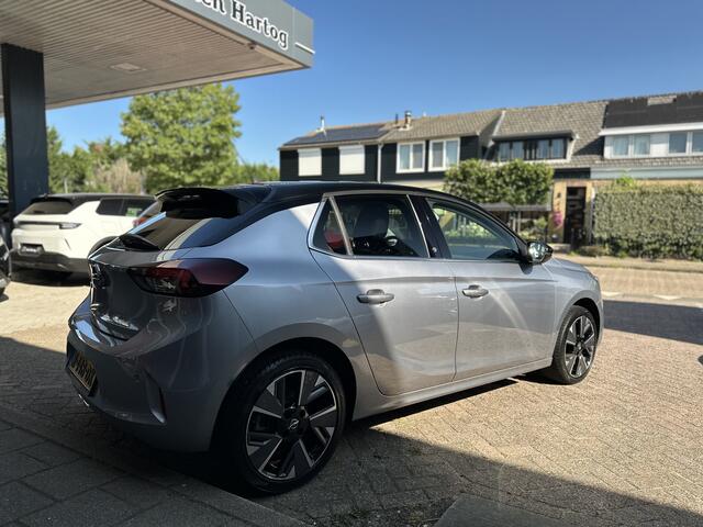 Opel e-Corsa Elegance 50 kWh Navi/Keyless/ECC/Camera.