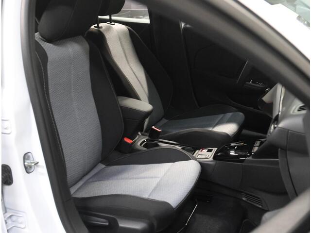 Opel e-Corsa Electric Long Range Business Edition 51 kWh | Stuur en stoelverwarming | Apple CarPlay / AndroidAuto | Achteruitrijcamera