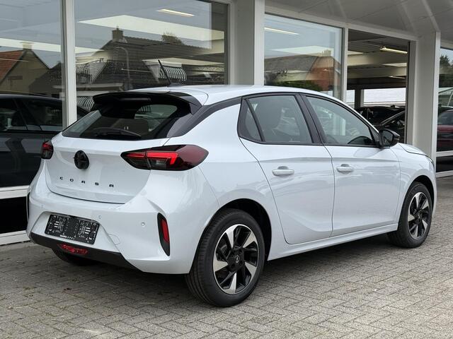 Opel e-Corsa Electric Long Range GS 51 kWh | 8 Jaar garantie | NIEUW | tot 429km WLTP | 100kW snelladen | Stoel- & stuurverwarming | Camera | Apple Carplay/Android Auto