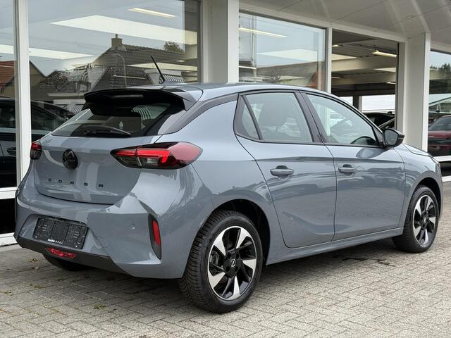 Opel e-Corsa Electric Long Range GS 51 kWh | 8 Jaar garantie | NIEUW | tot 429km WLTP | 100kW snelladen | Stoel- & stuurverwarming | Camera | Apple Carplay/Android Auto