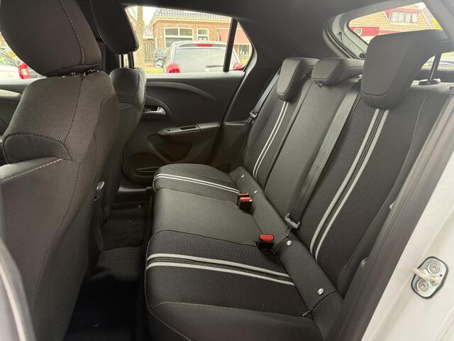 Opel e-Corsa Electric Long Range GS 51 kWh | 8 Jaar garantie | NIEUW | tot 429km WLTP | 100kW snelladen | Stoel- & stuurverwarming | Camera | Apple Carplay/Android Auto