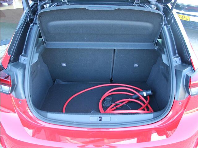 Opel e-Corsa Electric Yes 50 kWh | Stoel & Stuur verwm. / Carplay / LMV