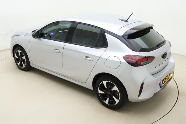 Opel e-Corsa Electric Long Range GS 51 kWh | Stuur en Stoelverwarming | Camera achter | Parkeersensoren v+a | Carplay | Lichtmetalen velgen