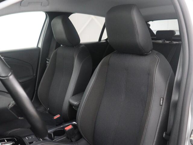 Opel e-Corsa Level 3 50 kWh | SOH 94,9% | Half leder | Cruise control | Lane assist | Park assist | Stoelverwarming | Climate control | Carplay | Navigatie