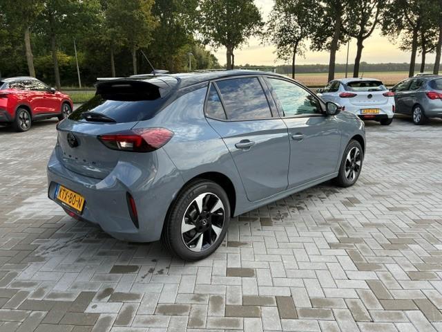 Opel e-Corsa Electric Long Range GS 51 kWh | Camera | Winterpakket | LM-Velgen | GS Stoelen | Park Pilot | 3-Fase | Led Verlichting |