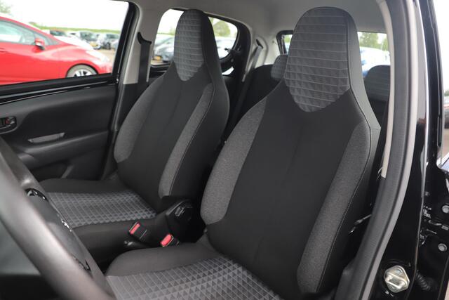 Peugeot 108 1.0 e-VTi Active Radio Bluetooth Airco Elektrische Ramen CV LED