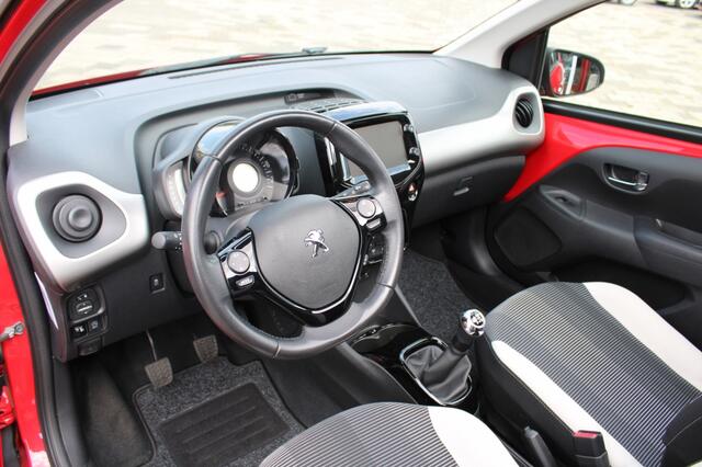 Peugeot 108 1.0 e-VTi Allure TOP