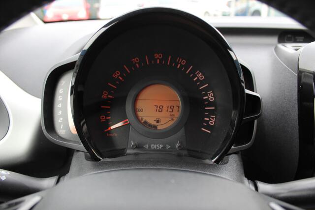Peugeot 108 1.2-16V "Allure Summer Top " Airco - 82 Pk