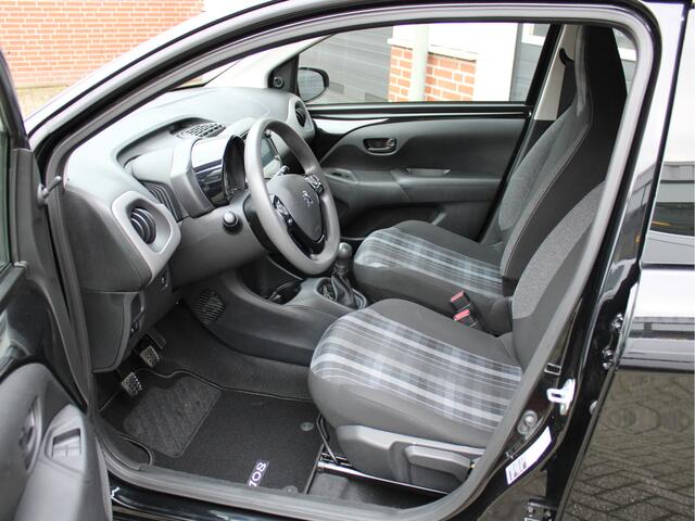 Peugeot 108 1.0 e-VTi Active /NAVI/LED/DAB+/Achteruitrijcamera/Miracast/Bluetooth/AIRCO/CV/ISOFIX/NAP! 1e eig!