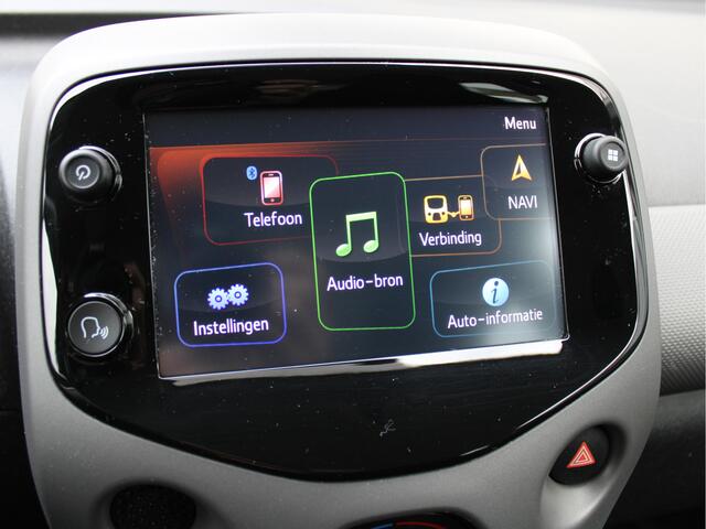 Peugeot 108 1.0 e-VTi Active /NAVI/LED/DAB+/Achteruitrijcamera/Miracast/Bluetooth/AIRCO/CV/ISOFIX/NAP! 1e eig!