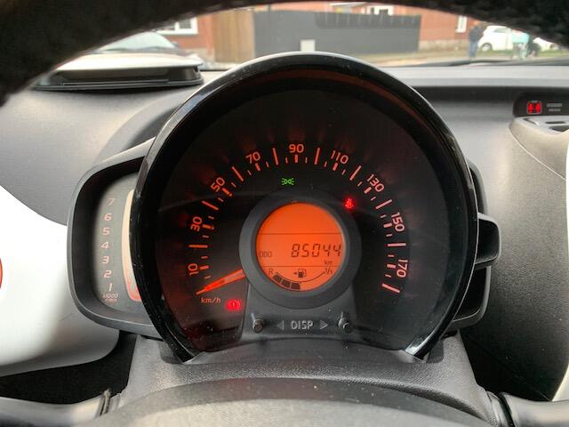Peugeot 108 1.2 TOP! Roland Garros, cabriodak, navigatie .