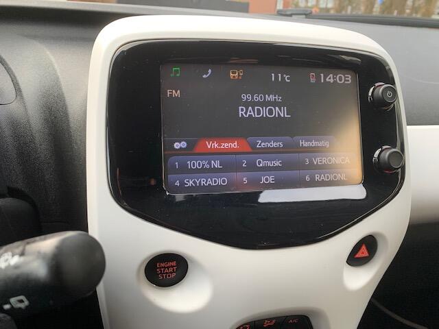 Peugeot 108 1.2 TOP! Roland Garros, cabriodak, navigatie .