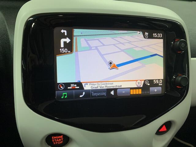 Peugeot 108 1.2 TOP! Roland Garros, cabriodak, navigatie .