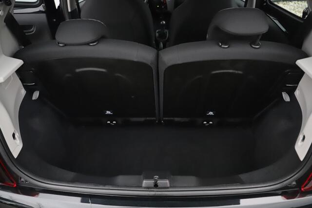 Peugeot 108 1.0 e-VTi Active 5 Deurs Airco Radio Bluetooth Elektrische Ramen