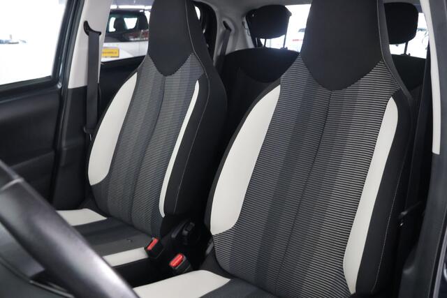 Peugeot 108 1.2 Puretech Allure TOP! / Opendak / Camera / Bluetooth / Airco
