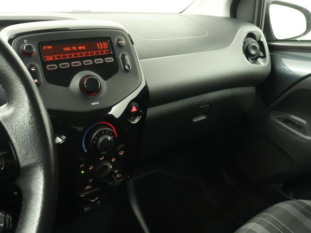 Peugeot 108 1.0 e-VTi Style | Airco | Bluetooth | Elektrische Spiegels |