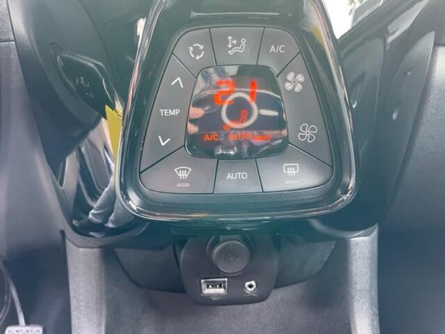 Peugeot 108 E-VTI Navigatie DAB ECC PDC Camera MULTIMEDIA