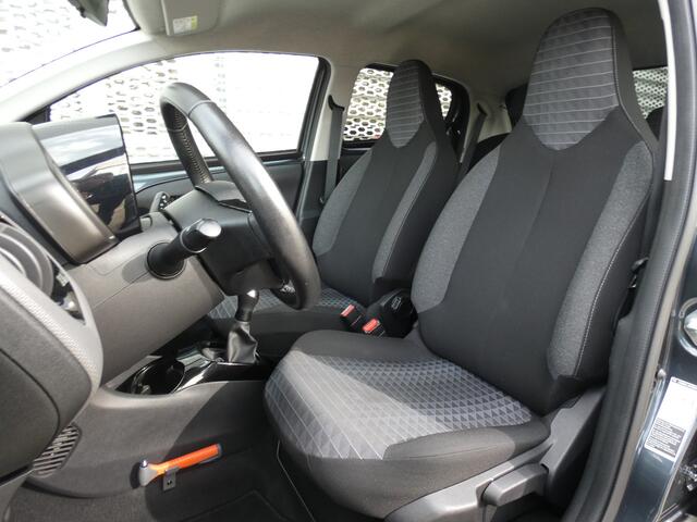 Peugeot 108 1.0 72PK Allure | Climate Control | Lichtmetalen velgen | Elektrische Ramen