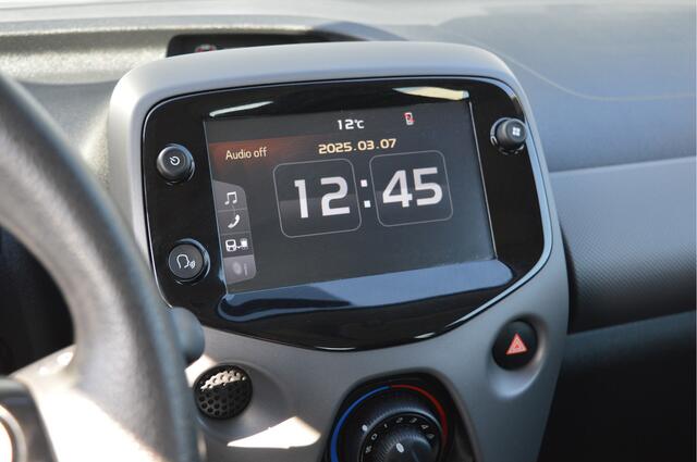 Peugeot 108 1.0 e-VTi | Carplay/Airco/Scherm | Slechts 24.428km |