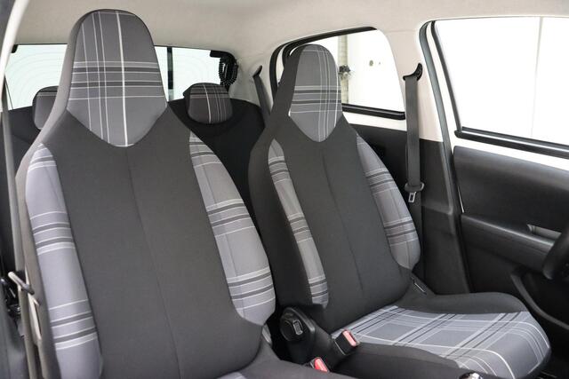 Peugeot 108 1.0 VTi Active 72 PK | Automaat | 5-Deurs | Airco | Radio | Bluetooth | USB | AUX | Stuurwielbediening | Elektrische ramen |