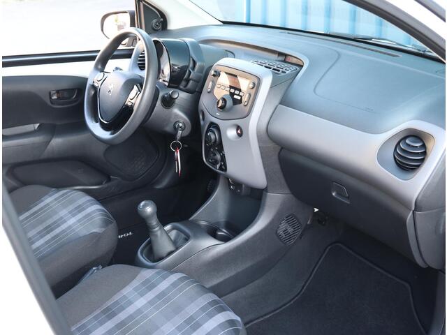 Peugeot 108 1.0 e-VTi Active | Airco | Bluetooth | NL auto! | Isofix | Goed Onderhouden! |