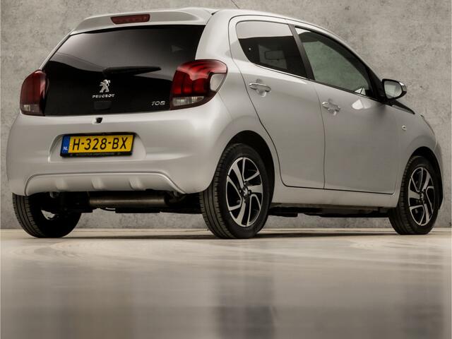 Peugeot 108 1.0 e-VTi Sport (APPLE CARPLAY, CAMERA, GETINT GLAS, LM VELGEN, SPORTSTOELEN, CRUISE, ELEK RAMEN, NIEUWSTAAT)