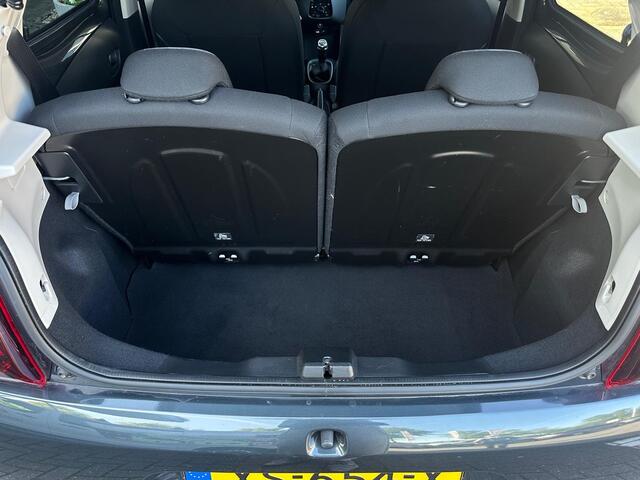 Peugeot 108 1.0 e-VTi Active 5 Deurs | Airconditioning | Elektrisch Pakket | Dealer Onderhouden | Privacy Glass | Bluetooth | Start/Stop | Isofix |